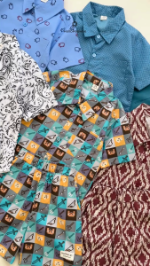 PEEWEE Setelan Kemeja One Set Motif Full Print Lengan Pendek Anak Laki-laki Pattern A Kids Shirt 1-12 Tahun