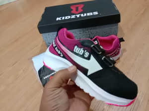 Sepatu Sekolah Anak Perempuan Sepatu Warna Hitam Murah Tali Perekat Rekat Kecil Tanggung Umur 6-10 Tahun PAUD TK SD SMP SMA Kelas 1 2 3 4 5 6 7 8 9 0-KIDZTUBS1927012124