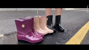 Fashionable and slim rain boots for women mothers shoes kitchen rubber shoes outer wear laundry overshoes non-slip work seafood market Footwear Girl Comfort Water Proof