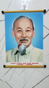 Tranh Chân Dung Chủ Tịch HỒ CHÍ MINH Treo trường in trên vải - Nẹp Nhựa Kích Thước 20x30cm - 30x40cm