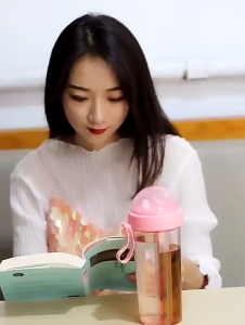 Botol Minum Anak Roket: Botol Minum Sekat 2 Sisi Plus Sedotan BPA Free Lucu Motif Karakter Imut