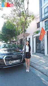 Chai Xịt Chuyên Tẩy Đa Năng Dạng Bọt Vệ Sinh Nội Thất Ô Tô - Làm Sạch Ghế Da Taplo Cảnh Cửa M002 OMINO Chính Hãng 650ml Tặng Khăn
