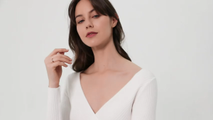 EAMTI 2mm Tungsten Wedding Bands Black Ring for Women Polished Engagement Rings Size 4-12