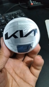 Ốp chụp mâm cho xe KIA mẫu logo mới Logo xe KIA ốp mâm (Lazang) (đường kính 58mm). Chất liệu nhựa ABS cao cấp.