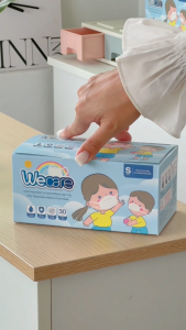 Weness หน้ากากอนามัย รุ่น WecareKid (Size SS) หูหนาพิเศษ ไม่เจ็บหู แพ็คแยกซอง อ่อนโยนต่อผิวหน้า