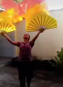 Kipas Tangan Bambu Sutra Panjang 1.8m Belly Dance Alat Tari Props Penari Tamborin Gereja