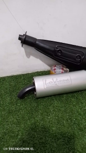 Knalpot Lovinna F1zr Force 1 Muffler Pisah: Aksesoris Motor Berkualitas