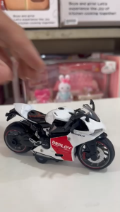 Mainan pajangan miniatur diecast besi motor gp balap