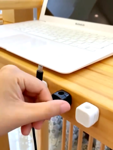 6pcs คลิปแม่เหล็ก สําหรับจัดเก็บสายเคเบิ้ล สายชาร์จ USB