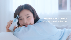 COSRX OFFICIAL Oil-free Ultra Moisturizing Lotion Birch Sap 70.85% Hydrating & Moisturizing Lightweight