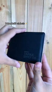 TAPAX Dompet Lipat Pria Koin Bahan Kulit Sintetis Black FREE HARD BOX l DPT-02