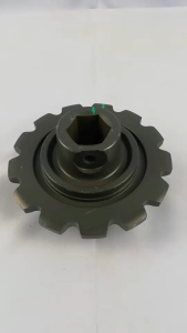 เฟืองโซ่คอลำเลียง เฟือง 13 ฟัน (13T) ใช้ได้กับรถเกี่ยวข้าวคูโบต้ารุ่น DC70 PLUS ยี่ห้อ FARMTECH (078-4692-0T) รหัสสินค้า 41869F