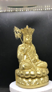 Tượng Địa Tạng Vương Bồ Tát cao 30cm chất liệu Đá đúc thiền trượng bằng thép mạ vàng (-Nhiều màu sắc). Trang trí trên ô tô tiểu cảnh bonsai ghép lũa để bàn trà phòng khách bàn làm việc…