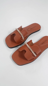 Threepoint Sandal Flat Karet Wanita Thostee - Monic