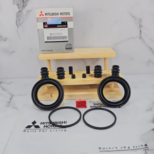 CALIPER KIT KIT REM CAKRAM RODA DEPAN TRITON PAJERO MR527979