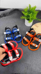 รองเท้าแตะเด็ก และรองเท้าแตะฤดูร้อนเด็กชาย และหญิงรู้สึกเหมือนเหยียบอุจจาระในร่ม และกลางแจ้งอาบน้ำฝักบัวไม่ลื่น และระบายอากาศรองเท้าแตะ soled นุ่ม กันน้ำกันลื่น รองเท้าไปทะเล 