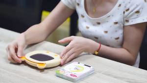 Early childhood education card machine learning machine childrens toys intelligent Chinese and English double-sided car