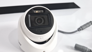 กล้องวงจรปิด HIKVISION  ความละเอียด 2 MP(1080P) รุ่น DS-2CE76D0T-LMFS (3.6 mm) ฟรี Adaptor 12V 2A x 1 BNC-F type 2 หัว รับประกัน 3 ปี รับสมัครดีลเลอร์ทั่วประเทศ