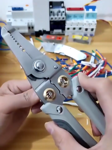 Tang Dekrustasi Kabel 6in1: Alat Perbaikan Kawat Multifungsi