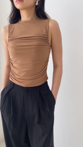 NZINGA Eira | Top Wanita Tanpa Lengan High Neck - Atasan Polos Kerut Body Fit | Ukuran S - XXL