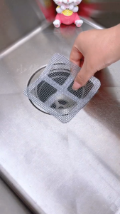 10pcs ตัวกรองป้องกันการบล็อกตัวดักจับเส้นผมที่กรองท่อระบายน้ำแบบ ใช้แล้วทิ้งสติกเกอร์ติดท่อระบายน้ำที่พื้นแบบสำหรับห้องครัวห้องน้ำป้องกันแมลง ป้องกันการอุดตัน ทำความสะอาดง่าย THE ZNOE