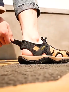 Mens Summer Sandals Shoes Genuine Leather Outdoor Off Road Hiking Shoes Plue Size Beach Sandals Shoes For Men