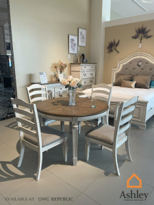 Ashley เก้าอี้รับประทานอาหาร รุ่น REALYN Dining Chair