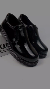 KAVILAZ true style yourself Sepatu Pria Loafer Slip On Formal Kerja Kantor Black Glossy Kode Z11