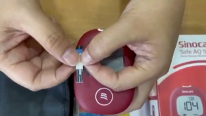 Sinocare รุ่น  SAFE AQ SMART  รู้ผลใน 5 วินาที เครื่องตรวจวัดระดับน้ำตาลในเลือด