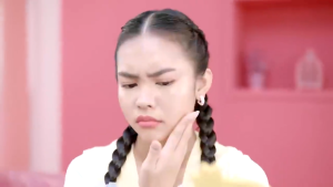 EMINA Daily Matte Compact Powder 11g: Bedak Padat Emina untuk Penutup Wajah