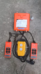 Bộ Điều Khiển Từ Xa 220v Dùng Cho Các Loại Máy Tời NHANH Hoặc Tời PA