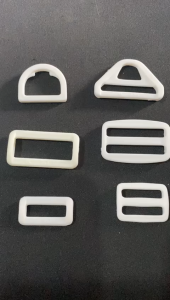 Ring Bahan Plastik Putih Susu (isi 120 pcs)