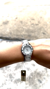 นาฬิกาผู้หญิง Senkq นาฬิกาแฟชั่นลําลองใหม่กันน้ําเซรามิกรุ่น LH-T45