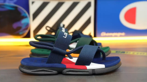 Sendal cowok keren 2025 Sandal Pria Keren sandal gunung pria dewasa sandal pria terbaru 2025 viral sendal pria dewasa terbaru 2025