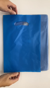 [ CLEARANCE ] Plastic Shopping Carry Bags Small - Medium With Die Cut Handle - LDPE - Glossy Blue 100pcs