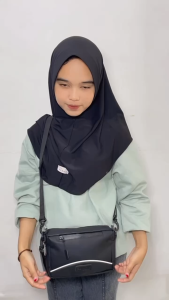 Tas Selempang Pouch Pria Polos Hitam PEGE Chaiden Slingbag 2in1 Waterproof Dilengkapi Clear Pocket - PG 9026