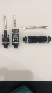 Panel Mount MC4 Connector 1000VDC (Male + Female) Untuk PV Cable 2.5mm2 - 6mm2 Konektor MC4 PV Solar Panel