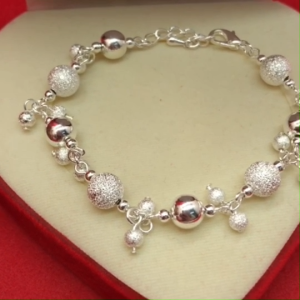 สร้อยข้อมือลายเม็ดจิกสลับเงา ความยาว 7-8 นิ้ว ตะขอก้ามปู สามารถปรับระดับได้ ชุบเงิน ข้อมือแฟชั่น ใช้ได้ทุกโอกาส พร้อมส่ง