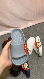 Sandal Anak Laki-Laki: Pilihan Sandal Slip On & Karet Terbaru