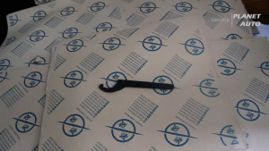 Trecker Kunci Komstir Motor Warna Hitam & Silver