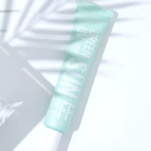 BOM Green Uv Sun Off 50ml บีโอเอ็ม ผลิตภัณฑ์กันแดดจากธรรมชาติ 100% ชุ่มชื้น ไม่เหนอะหนะ ไม่ทิ้งคราบ
