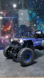 Mainan Mobil Remot Kontrol RC Jeep Offroad Climbing 4WD 4X4 Metal 24Ghz