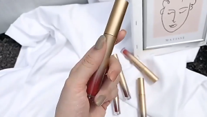 Frits Liquid Lip Gloss Non-Stick Cup Moisturizing Lipstick Lip Glaze Long Lasting  Matte Lip Gloss