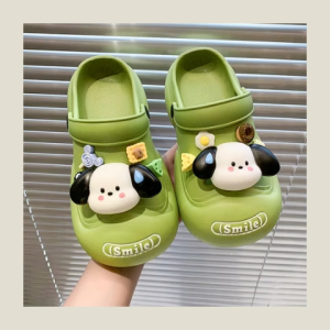 Sheii เข้าใหม่ รองเท้าแตะพื้นนิ่ม มีสายรัดส้น มาพร้อมตัวติดสุดน่ารัก น้ำหนักเบา ใส่แล้วไม่เจ็บเท้า พื้นมีกันลื่นแน่นๆ ชอบสีไหนจัดเลยน้าาา