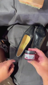 Angelus Bottom Coat & Restorer Walk On Red / Black