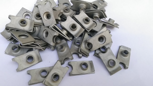 คลิปเกลียวมิล M6 ชุบกัลวาไนท์  *ราคาต่อเเพ็ค*  กิ๊บเกลียวมิล กิ๊บเบอร์10 ขนาดเกลียว6มิล เหล็กหนา คลิปล๊อคชุดสี คลิปตัวยู คุณภาพอย่างดี