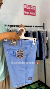 CELANA PENDEK JEANS DENIM PREMIUM TERBARU SNOW WASH CELANA PRIA PENDEK PINGGANG TALI BOARDSHORT JENS WARNA BIRU HITAM MUAT SAMPAI BB 75KG UKURAN 33 BISA COD