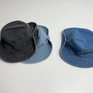 (พร้อมส่ง) หมวกเด็ก 12เดือน - 6ปี รอบหัว:50-52 cm. หมวกเดินป่าสำหรับเด็ก ผ้ายีนส์สไตล์วินเทจ ปีกหมวกพับได้ หมวกบักเก็ต (Bucket) ผ้ายีนส์ หมวกเด็กผู้ชาย หมวกเด็กผู้หญิง หมวกแฟชั่นเด็ก หมวกเด็กแคมปิ้ง มีสายคล้องใต้คาง