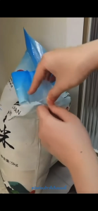 ข้าว/อาหารสัตว์เลี้ยง/แป้ง/กล่องเก็บถั่ว ข้าวกล่อง 10/20/30 ปอนด์ ถังเก็บข้าวสารพร้อมถ้วยตวง กันเเมลง ปิดผนึกป้องกันความชื้น