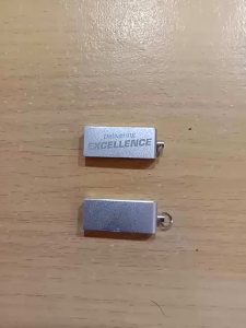 Souvenir Flashdisk Metal FDMT22 untuk promosi